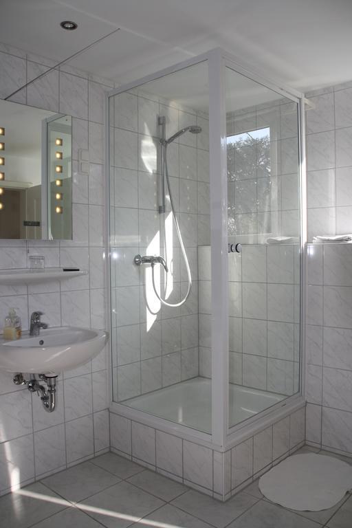 Hotel Anchovis Monchengladbach Room photo